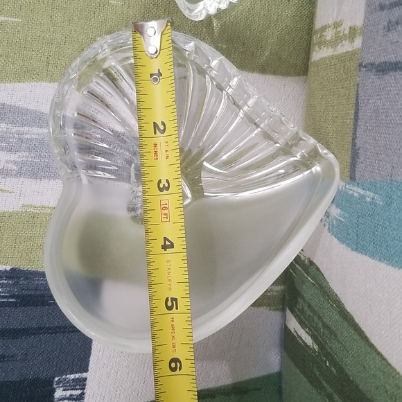 Mikasa Germany 3D Wavey Puffy Sweetheart Frosted Glass Candy Dish Trinklet - Picture 5 of 11